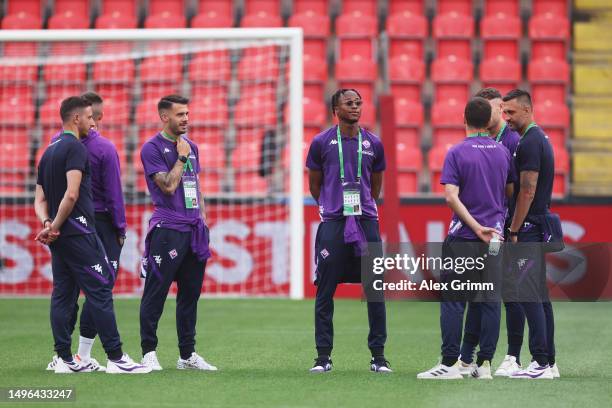 Cristian Kouame of ACF Fiorentina inspects the pitch with teammates ahead of the UEFA Europa Conference League 2022/23 final match between ACF...