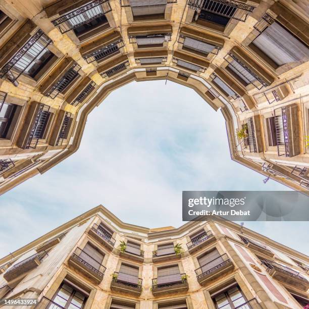 Goodman Inverted Loop 657 Inverted Loop Stock Photos, High-Res Pictures, and Images - Getty ...