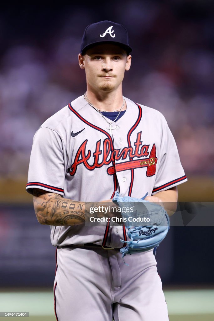 AJ SmithShawver of the Atlanta Braves leaves the field after... News