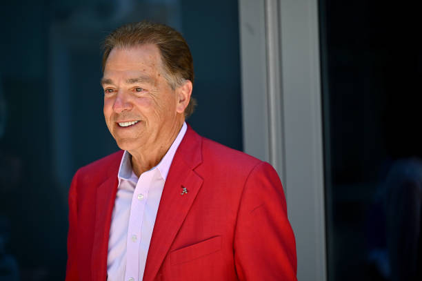 AL: Aflac And Coach Saban Deliver My Special Aflac Ducks® To Children's Of Alabama