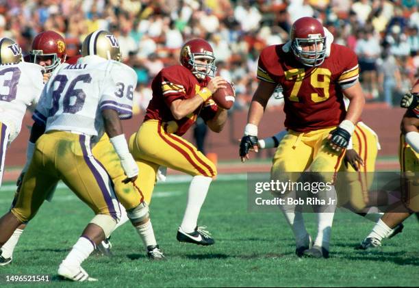 Quarterback Tim Green during game action between University of Southern California and University of Washington at Los Angeles Coliseum, November 10,...