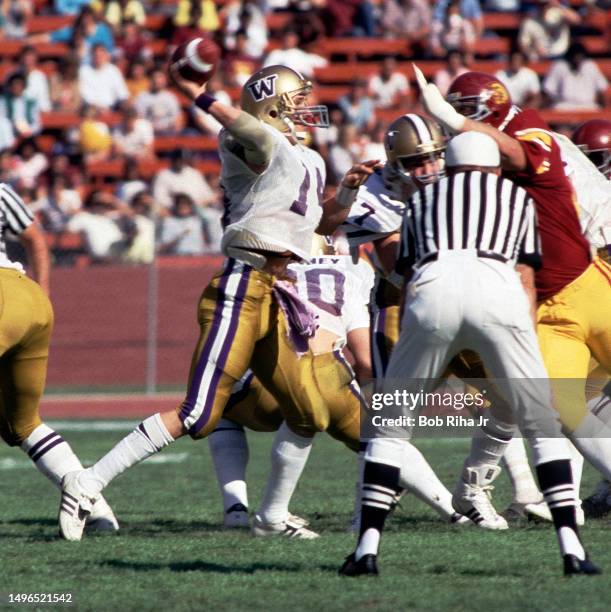 University of Washington Quarterback Paul Sicuro game action between University of Southern California and University of Washington at Los Angeles...