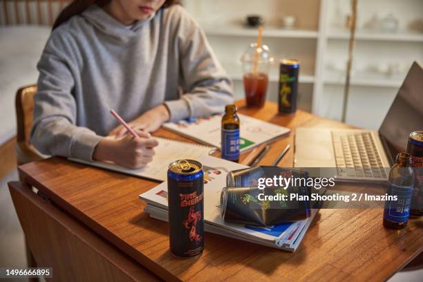 student, study, fatigue, stress, burnout syndrome, high school student, teenager, teenage girl, education, energy drink, struggle, exhaustion - energydrink stock-fotos und bilder