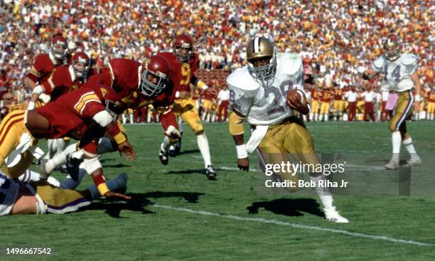 University of Washington Running Back Jacque Robinson on touchdown run during game action between University of Southern California and University of...