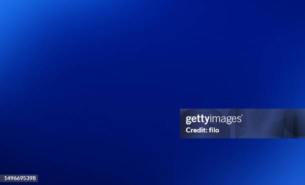illustrations, cliparts, dessins animés et icônes de arrière-plan dégradé de lueur bleue - dark blue