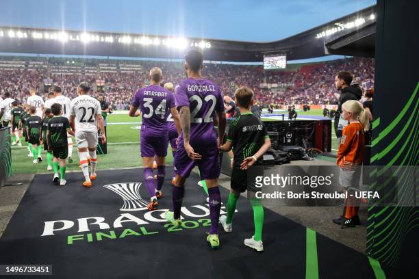 Nicolas Gonzalez of ACF Fiorentina enters the pitch prior to the UEFA Europa Conference League 2022/23 final match between ACF Fiorentina and West...
