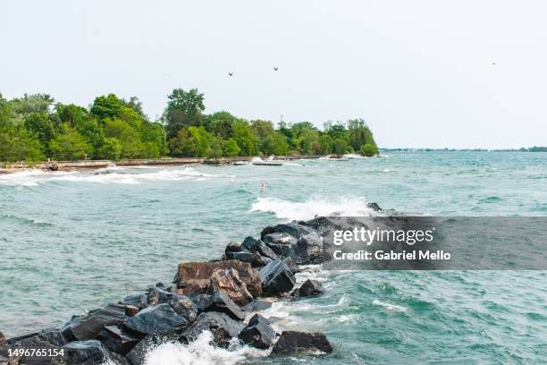 views of the beach in toronto islands - toronto island stock pictures, royalty-free photos & images