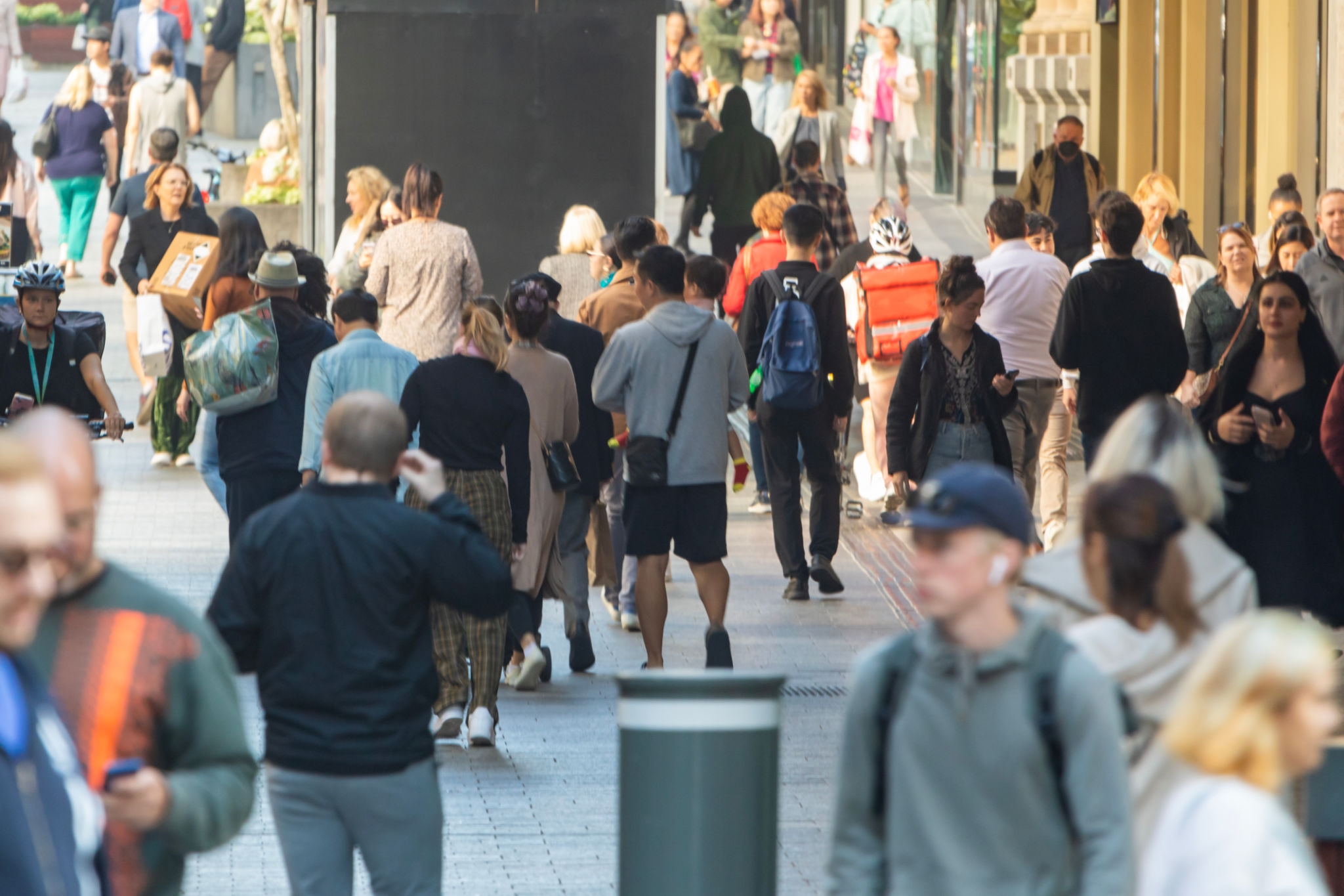 weekend shopping traffic