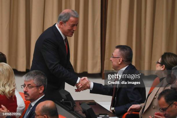 Former Minister of National Defense Hulusi Akar and former Vice President of the President Fuat Oktay shook hands, The newly appointed vice president...
