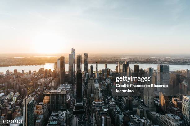 new york city, sunset in manhattan - francesco riccardo iacomino united states imagens e fotografias de stock