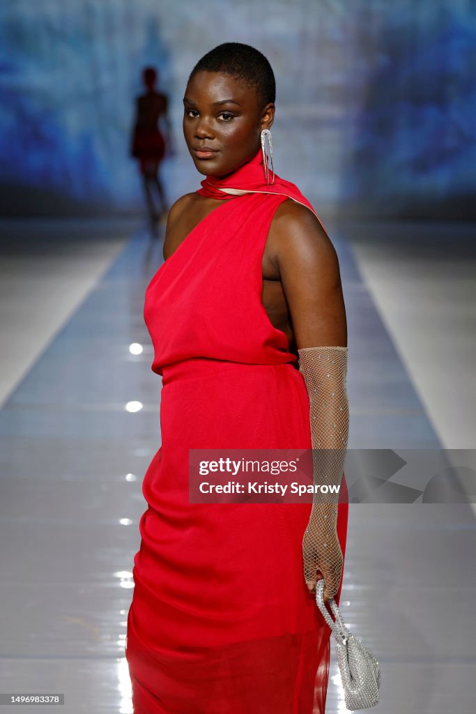 Shein's "Endless Summer Show" 2023 : Runway In Paris