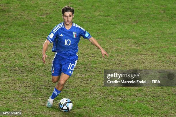 Tommaso Baldanzi of Italy controls the ball during the FIFA U-20 World Cup Argentina 2023 Semi Finals match between Italy and Korea Republic at...