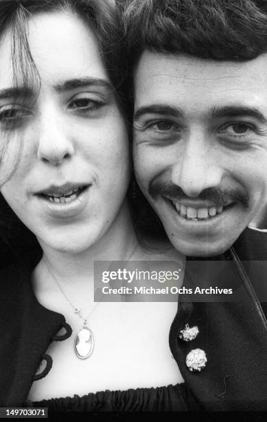 Singer/songwriter Laura Nyro and manager and partner David Geffen pose for a portrait session on September 13, 1969 in New York, New York.