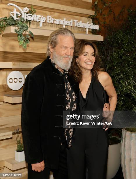 Jeff Bridges and Amy Brenneman attend FX's "The Old Man" Season 1 FYC at DGA Theater Complex on June 08, 2023 in Los Angeles, California.