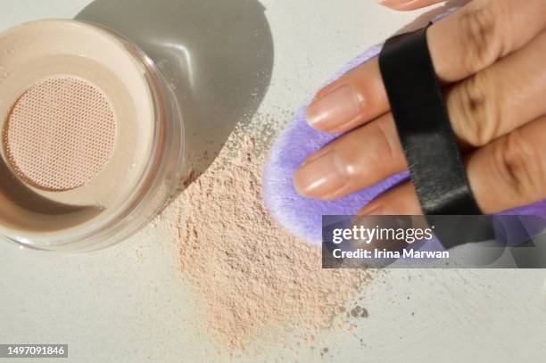 make-up: powder puff and face powder - powder puff stock pictures, royalty-free photos & images