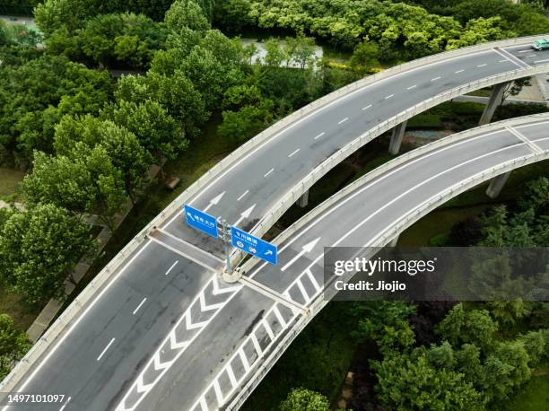 elevated road - viaduct foto e immagini stock