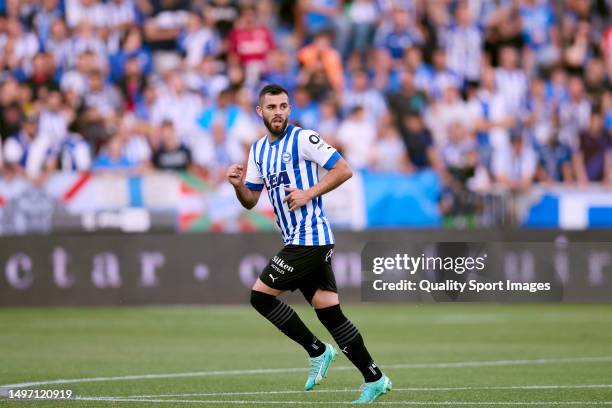 Luis Jesus Rioja of Deportivo Alaves looks on during the Liga Smartbank Play Off Semi Final Second Leg between Deportivo Alaves and SD Eibar at...