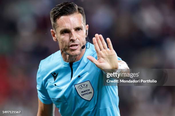 Referee Carlos del Cerro Grande gestures during the Conference League Final between ACF Fiorentina and West Ham United FC at Eden Arena stadium....