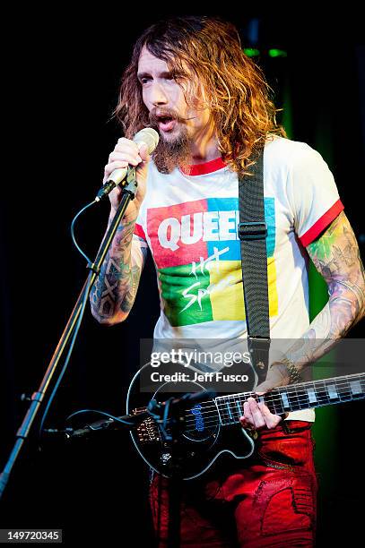 Justin Hawkins of The Darkness performs at the Radio 104.5 iHeart Performance Theater on August 2, 2012 in Bala Cynwyd, Pennsylvania.