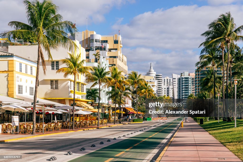 Art Deco hotels along Ocean Drive on South Beach, Miami, USA