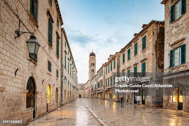 dubrovnik, view of "placa" street at dawn - stone town stock pictures, royalty-free photos & images