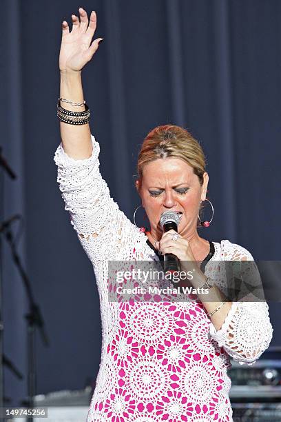 Vickie Yohe performs at The Dell Music Center on August 2, 2012 in Philadelphia, Pennsylvania.