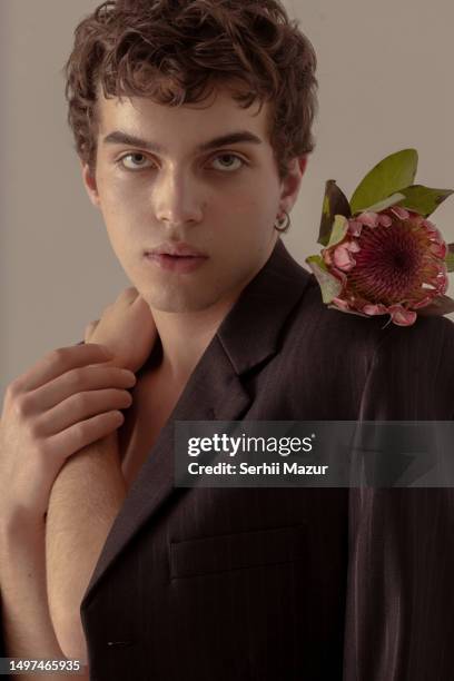 tender man's portrait - stock photo - représentation masculine photos et images de collection