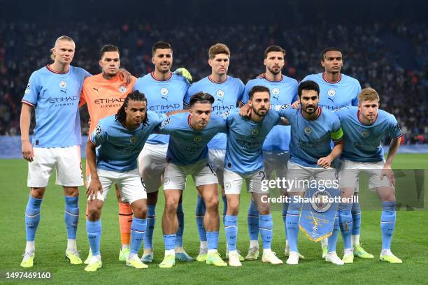 Manchester City players pose for a team photo prior to the UEFA Champions League 2022/23 final match between FC Internazionale and Manchester City FC...