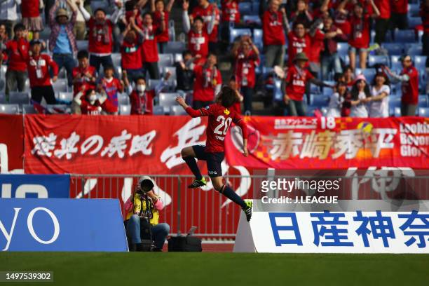 Gaku Shibasaki of Kashima Antlers celebrates after scoring the team's third goal during the J.League J1 match between Yokohama F.Marinos and Kashima...