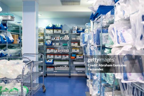 room with medicines and medical supplies of an hospital - material médico fotografías e imágenes de stock