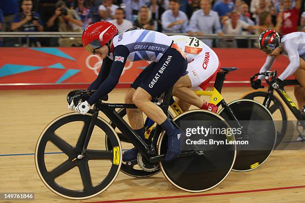 Victoria Pendleton of Great Britain competes against Shuang Guo of China in the Women's Keirin Track Cycling final on Day 7 of the London 2012...