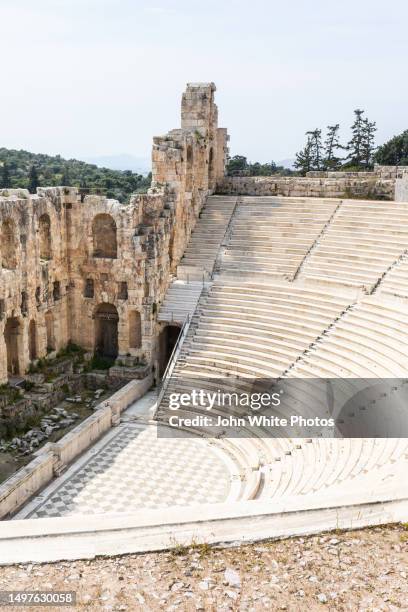 ruins of odeon of herodes atticus. acropolis of athens. athens. greece. - odeion gebouw uit de oudheid stockfoto's en -beelden