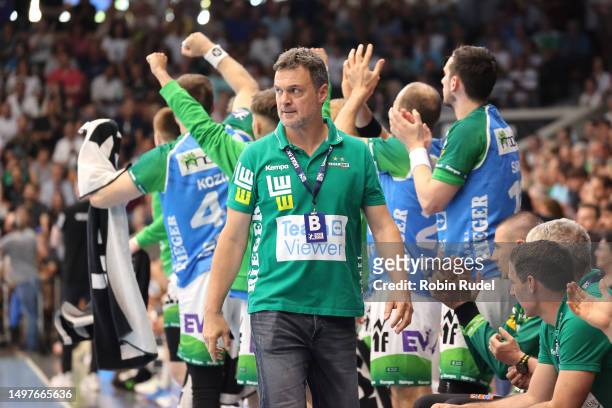 Head coach of Frisch Auf Göppingen Markus Baur reacts during the LIQUI MOLY Handball Bundesliga match between Frisch Auf Göppingen and THW Kiel at...