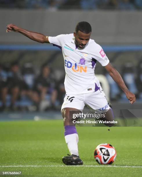 Ezequiel of Sanfrecce Hiroshima in action during the J.LEAGUE Meiji Yasuda J1 17th Sec. Match between Kawasaki Frontale and Sanfrecce Hiroshima at...