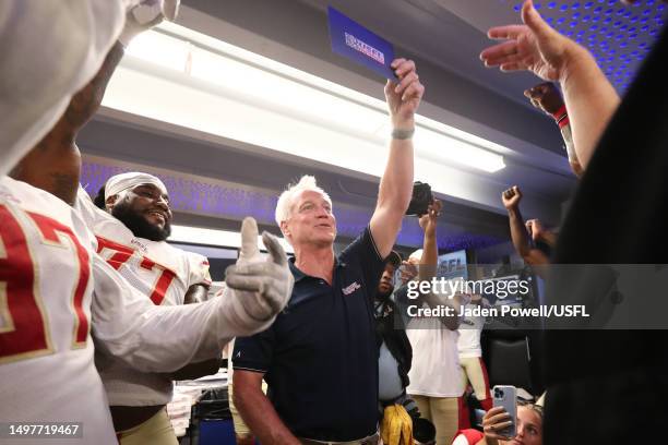 President Daryl Johnston delivers the official playoff letter to the Birmingham Stallions after their win over the Houston Gamblers at Simmons Bank...