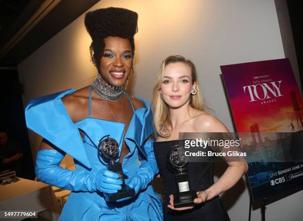 Harrison Ghee poses with the award for best performance by an actor in a leading role in a musical for "Some Like It Hot" and Jodie Comer poses with...