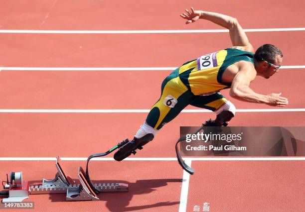 Oscar Pistorius of South Africa competes in the Men's 400m Round 1 Heats on Day 8 of the London 2012 Olympic Games at Olympic Stadium on August 4,...