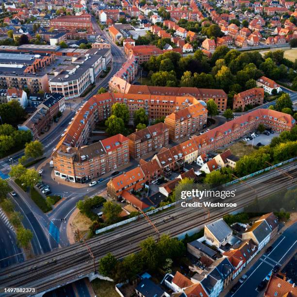 residential district with flats - odense stockfoto's en -beelden