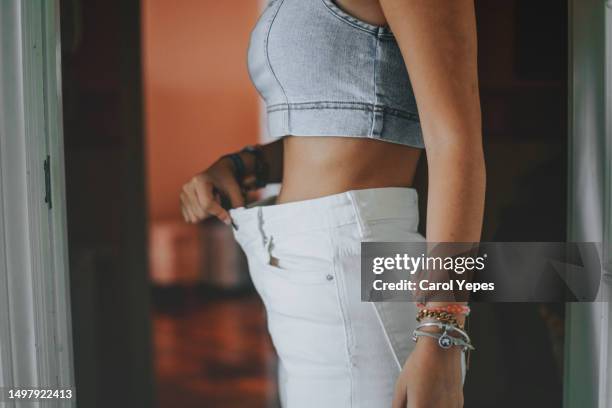 weight lost - slank stockfoto's en -beelden