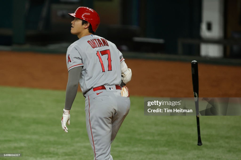 Los Angeles Angels v Texas Rangers