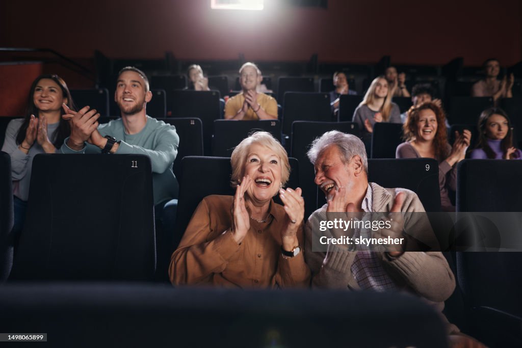 Applauding after movie projection in theatre!