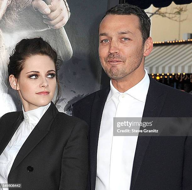 Kristen Stewart and Rupert Sanders arrives at the "Snow White And The Huntsman at Westwood Village on May 29, 2012 in Los Angeles, California.