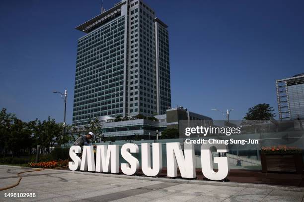 Samsung Electronics 2000 Korea Photos And Premium High Res Pictures samsung-electronics-2000-korea-photos-and-premium-high-res-pictures