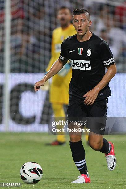 Luca Marrone of FC Juventus in action during the pre-season friendly match between FC Juventus and Malaga CF at Stadio Arechi on August 4, 2012 in...