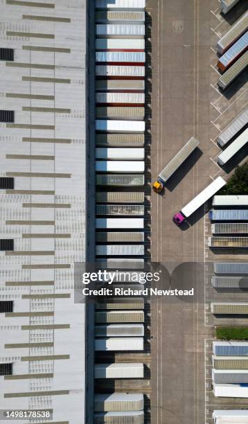 truck drivers - 24 hours stock pictures, royalty-free photos & images