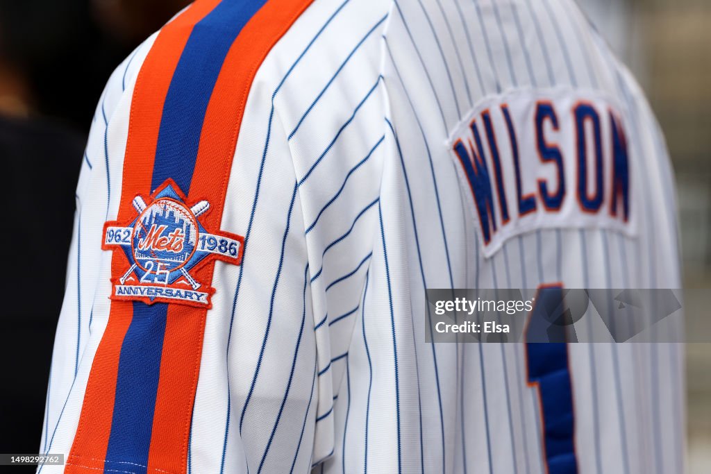 New York Yankees v New York Mets