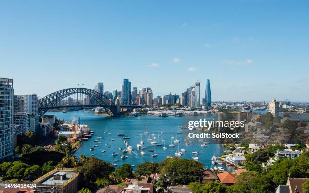 sydneys pracht - sydney harbour bridge stock-fotos und bilder