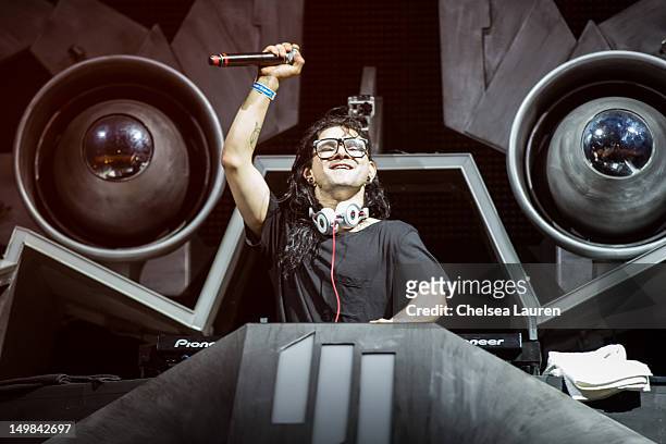 Skrillex performs at HARD Summer music festival at Los Angeles Historical Park on August 4, 2012 in Los Angeles, California.