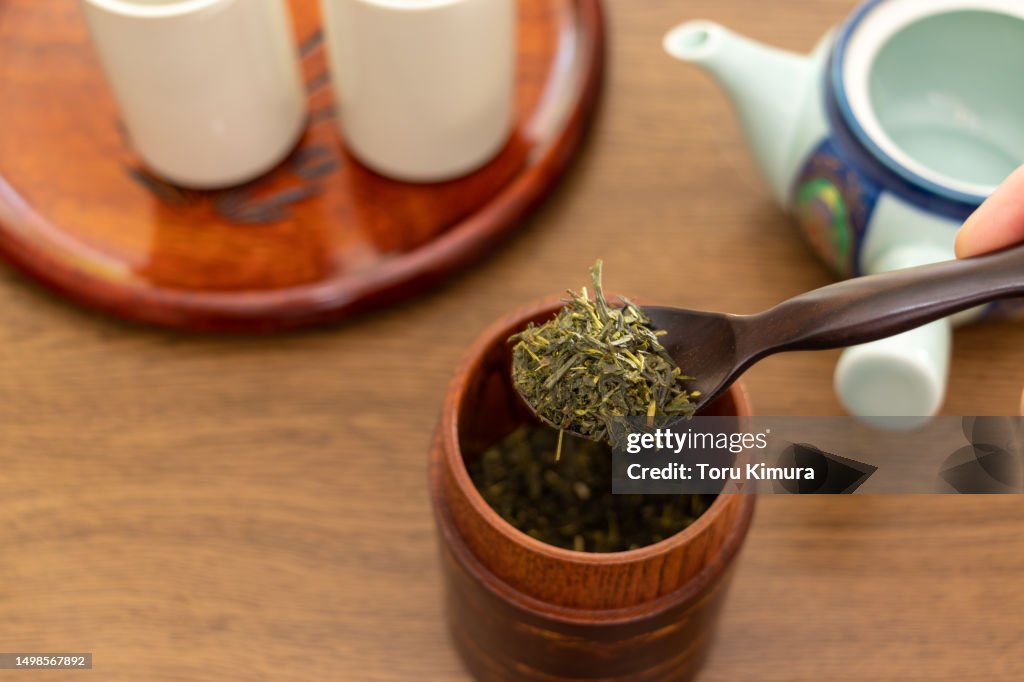 Prepare to make Japanese tea