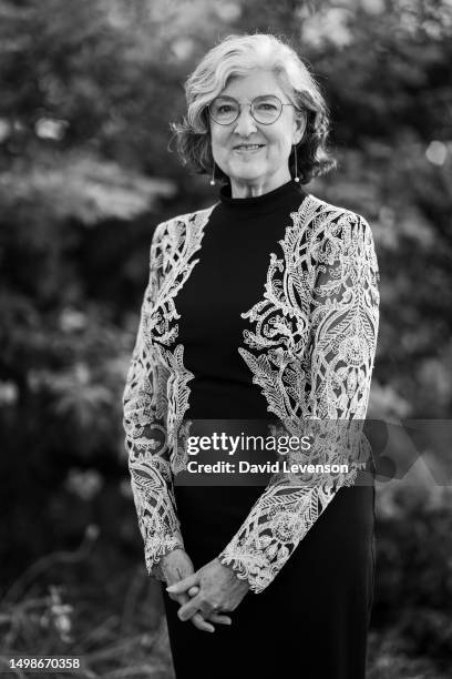 B R Kingsolver 93 Barbara Kingsolver Photos & High Res Pictures - Getty Images